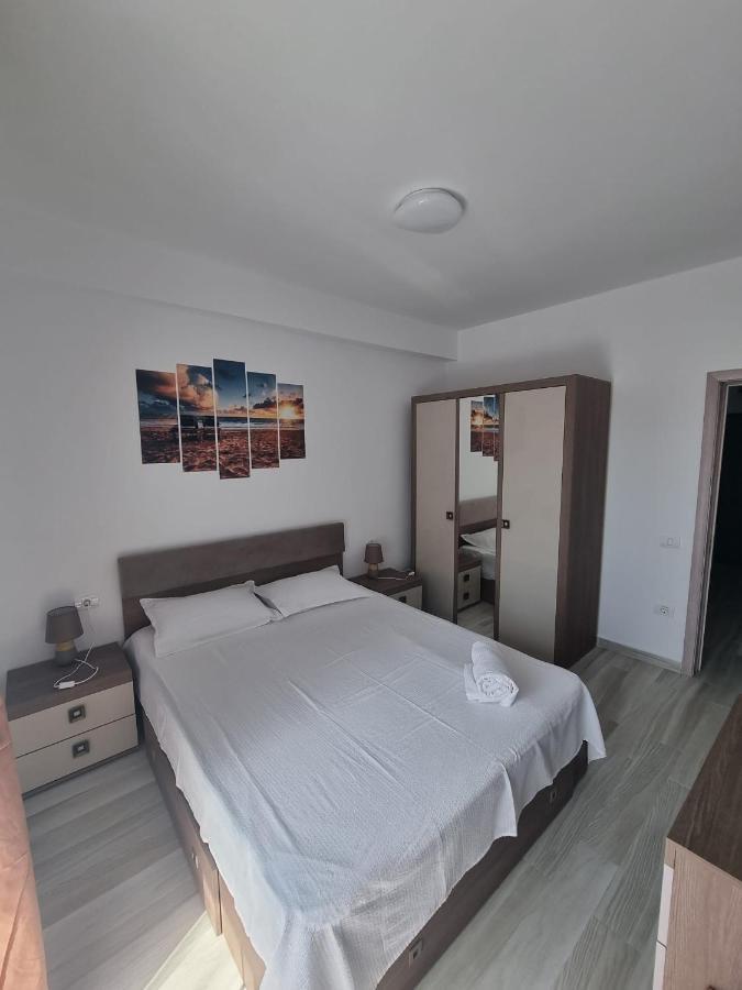 Apartamento Apartament Mivali Năvodari Exterior foto